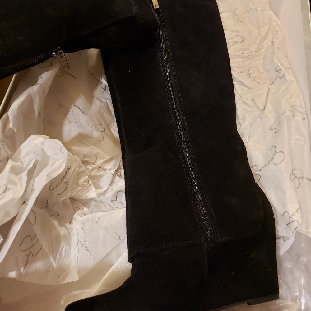 Black suede knee high boots - Picture 3 of 10